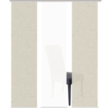 Schiebegardinen mit Stuhl im Hintergrund