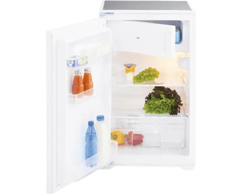 Geöffneter Kühlschrank mit Lebensmitteln