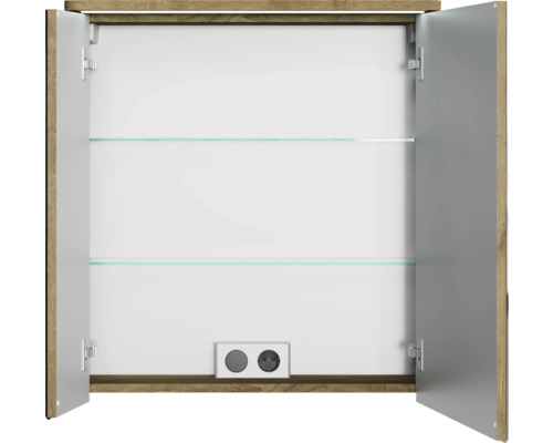 Geöffneter Spiegelschrank mit zwei Glaseinlegeböden und Steckdose