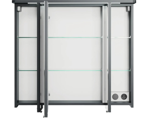 Offener Spiegelschrank mit Glasablagen und Steckdosen