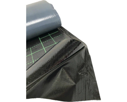 Detailaufnahme einer schwarzen Dichtungsbahn mit Raster