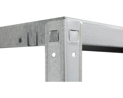 Detailansicht eines Metallregals