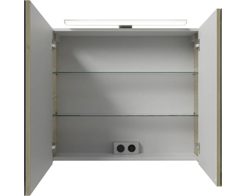 Offener Spiegelschrank mit zwei Glasablagen und Beleuchtung