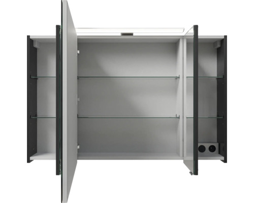 Offener Spiegelschrank mit Glasablagen und Beleuchtung