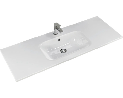 Waschtisch mit Becken und Armatur