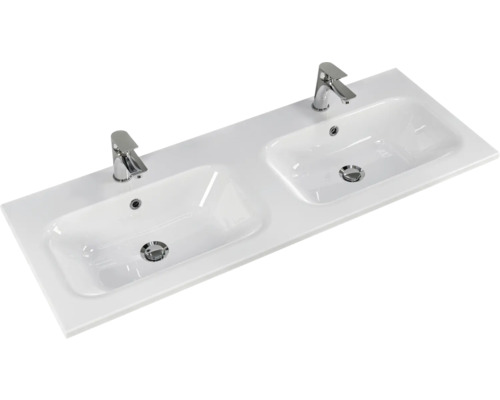 Doppelwaschtisch mit zwei Armaturen für das Badezimmer