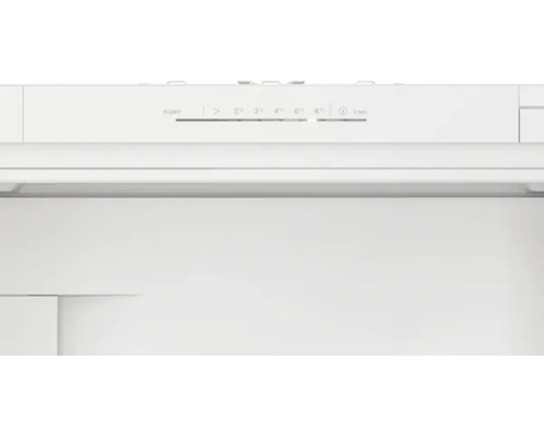 Bedienfeld zur Temperatureinstellung am Kühlschrank