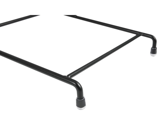 Detailansicht eines schwarzen Metallgestells mit Füßen