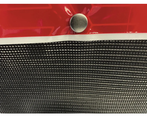 Detailaufnahme eines Netzgewebes mit einer Verschlussvorrichtung