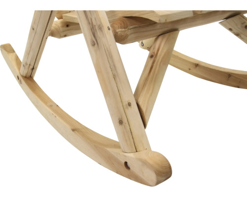 Detailansicht eines Schaukelstuhls aus Holz