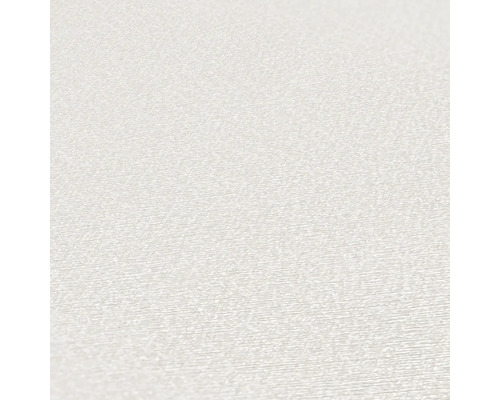 Nahaufnahme einer weißen Vinyltapete mit feiner Struktur.