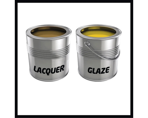 Zwei Farbdosen: Eine Dose Lack und eine Dose Lasur.