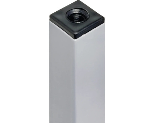 Detailansicht eines Möbelfußes mit Gewinde