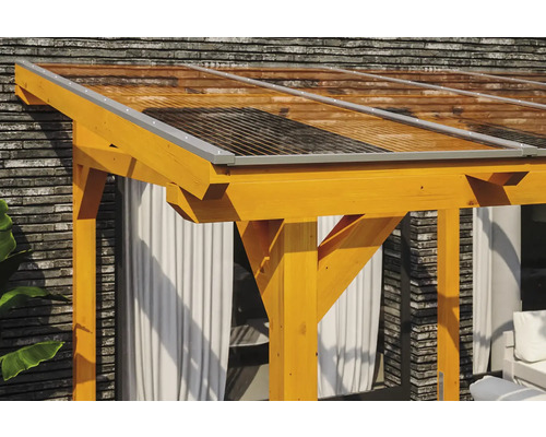 Detailansicht eines Holzpavillons mit transparentem Dach