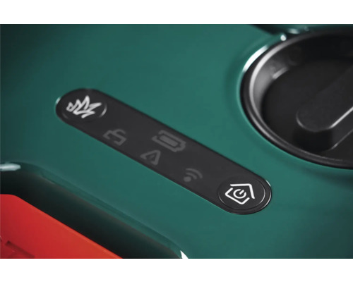 Nahaufnahme eines Rasenmähroboters mit Anzeige für Mähfunktion, Sperre, Akkuladestand, Warnhinweis, WLAN und Start