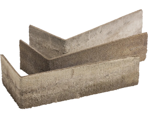 Drei Eckverblender aus Stein