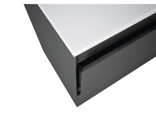 Detailansicht eines Badezimmer-Waschtischunterschranks mit Schublade und Waschtischplatte