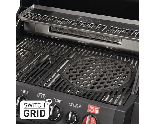 Grill mit Warmhalterost und Switch Grid System