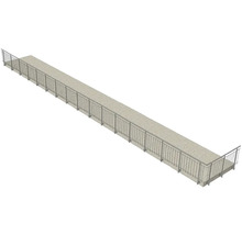 Lange Fußgängerbrücke mit Geländer