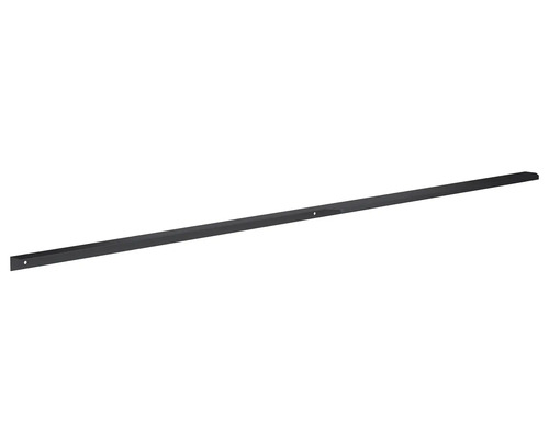Lange Metallschiene mit Befestigungslöchern