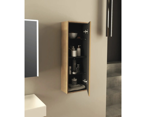 Offener Bad-Hängeschrank mit Fächern zur Aufbewahrung von Badartikeln