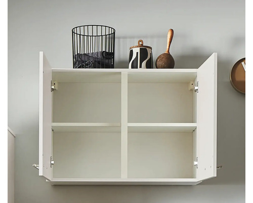Offener Wandschrank mit vier Fächern zur Aufbewahrung