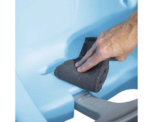 Reinigung eines Pools mit einem Tuch