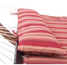 Gestreiftes Hängemattenkissen mit Bindebändern