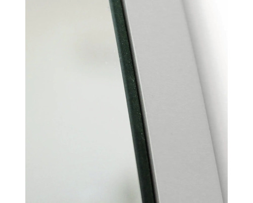 Detailansicht einer Glasscheibe mit Rahmen