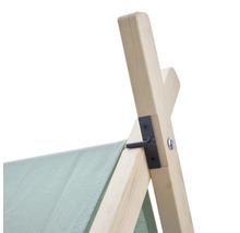 Detailansicht eines Spielzelts mit Holzrahmen und Stoffbespannung