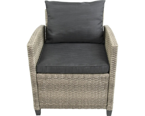Gartenstuhl mit grauen Kissen