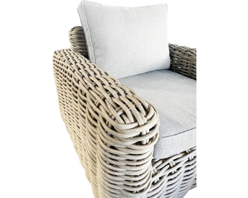 Korbsessel mit Sitzkissen und Rückenlehne