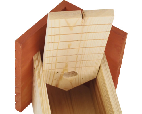 Holz-Nistkasten mit Öffnung