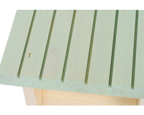 Dach eines Vogelhauses aus Holz