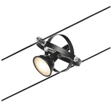 Schwarzes Seilsystem mit einem Strahler zur flexiblen Beleuchtung.