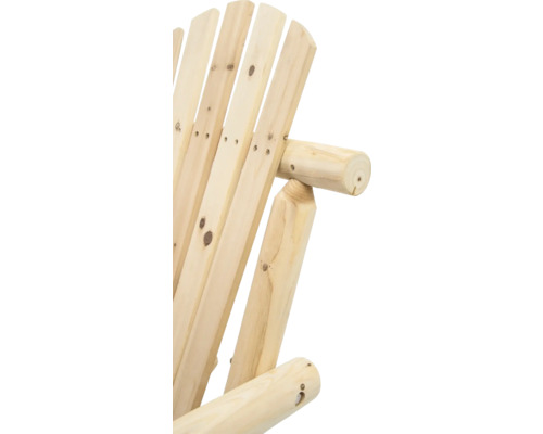 Detailansicht eines Holzstuhls