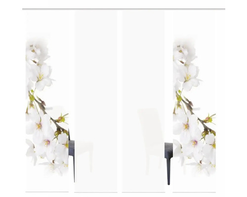 Schiebetür mit Kirschblüten-Dekor für ein helles und freundliches Raumambiente.