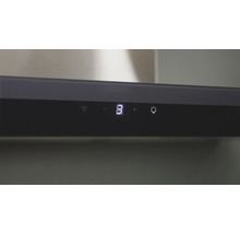 Bedienfeld einer Dunstabzugshaube mit WLAN Symbol, Tasten und Digitalanzeige