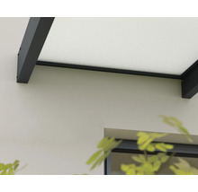 Detailansicht einer Terrassenüberdachung mit Stoffdach