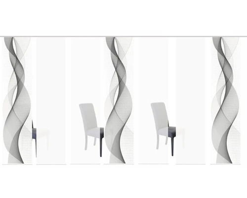 Schiebegardine mit Wellenmuster und Stühlen