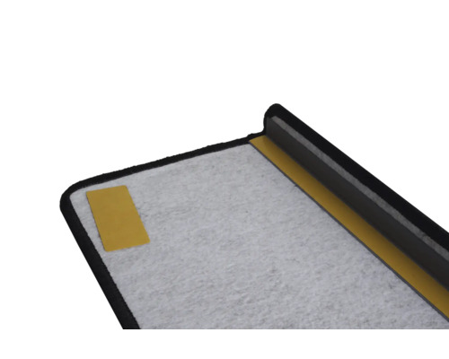 Detailansicht einer Fensterdichtung mit Klebestreifen