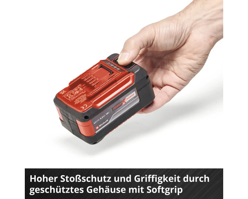 Einhell Power X-Change Akku in einer Hand