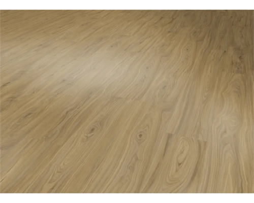 Nahaufnahme eines Laminatbodens mit Holzstruktur.