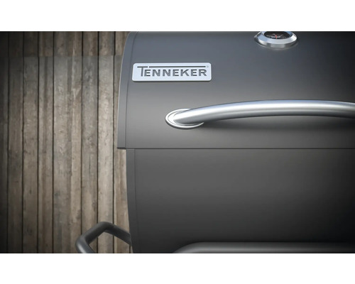 Tenneker Logo auf einem Grill