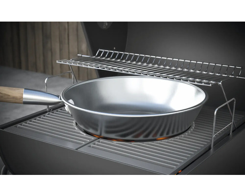 Grill mit Grillrost und Bratpfanne