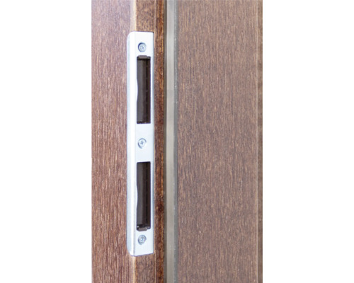 Fenstergriffmuschel aus Metall am Fenster