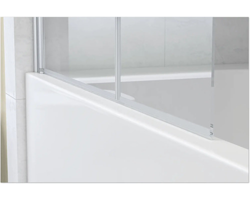 Detailansicht einer Badewanne mit Badewannenaufsatz aus Glas