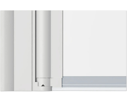 Detailansicht einer Duschkabine mit Duschwand und Profil