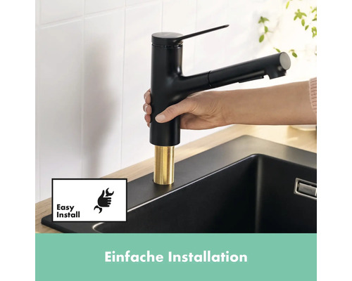 Montage einer schwarzen Küchenarmatur in ein Spülbecken mit dem Symbol einfache Installation