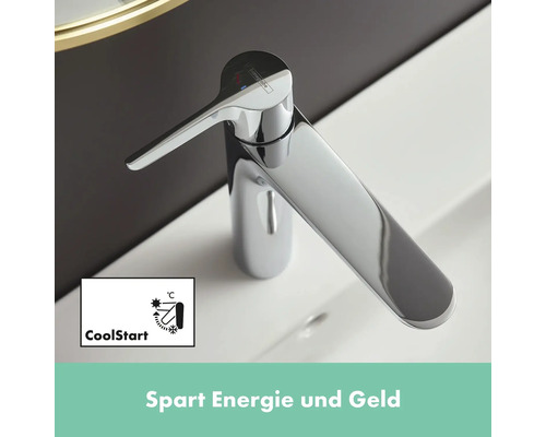 Glänzender Waschtischmischer mit CoolStart Funktion für Energieeinsparung.